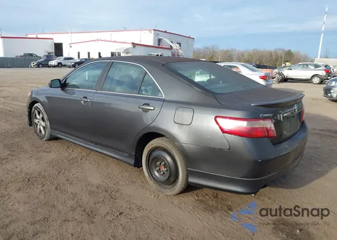 2007 Toyota Camry Se V6 z USA, uszkodzony, nr VIN 4T1BK46K17U033705